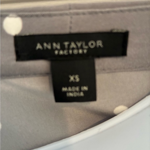 Ann Taylor Factory Gray Polka Dot Blouse Top. XS - Picture 5 of 7